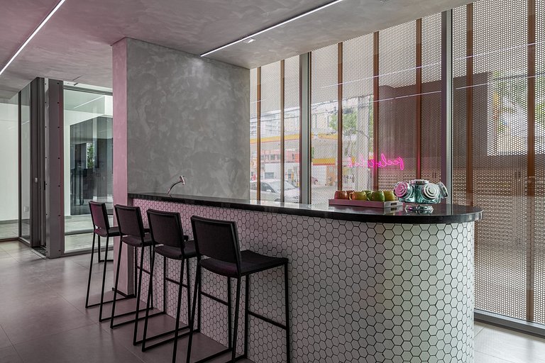 Estúdios ao lado do Shopping Ibirapuera, metrô e aeroporto