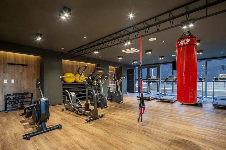 Studio – 2min do Metrô Paraíso / Rooftop e Piscina