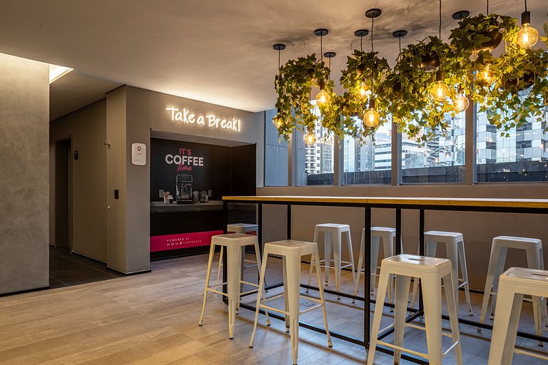 Studio – 2min do Metrô Paraíso / Rooftop e Piscina