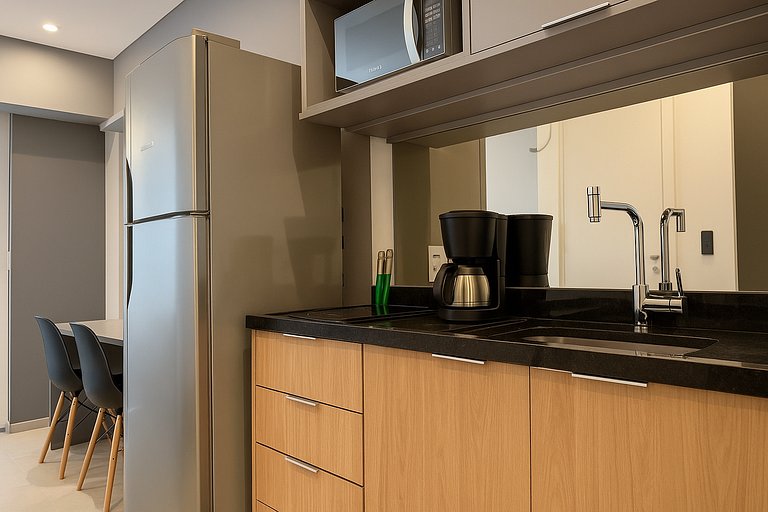 Studio – 2min do Metrô Paraíso / Rooftop e Piscina