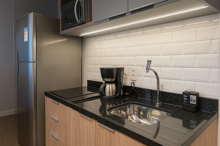 Studio moderno e completo no ON Maracatins - Moema